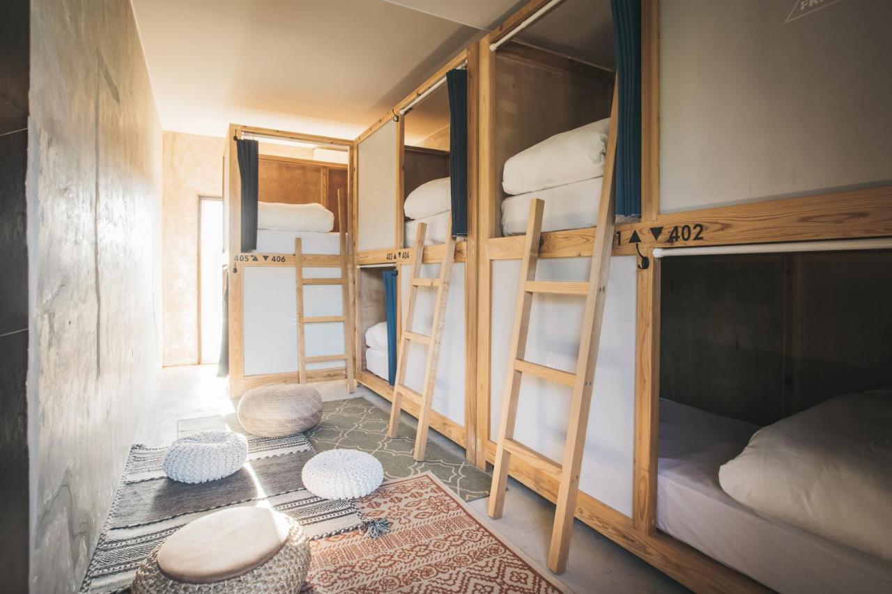 Yanbaru Hostel Kunigami Exteriör bild